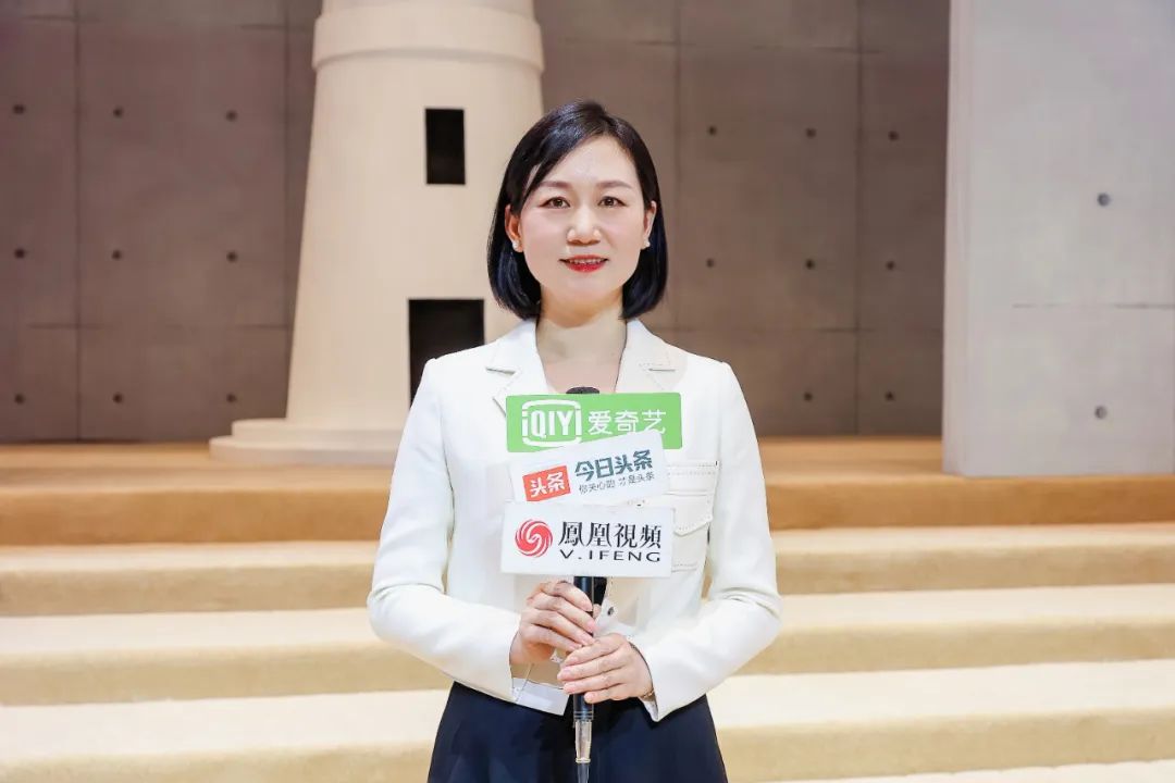  突破與自由，民族服裝定制品牌隆慶祥2023春夏新品發(fā)布會&ldquo;自由之境&rdquo;圓滿舉行