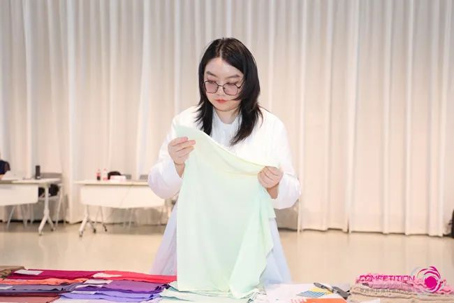 中國流行面料如何煥新當(dāng)代設(shè)計？聯(lián)動雅瑩集團，這場評審會為好創(chuàng)意持續(xù)加碼