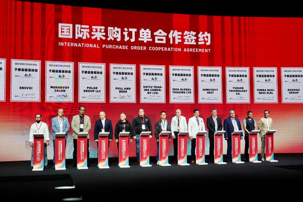 贛州紡織新篇章：2024江西服裝周暨第五屆江西（贛州）紡織服裝產(chǎn)業(yè)博覽會(huì)盛大開幕！