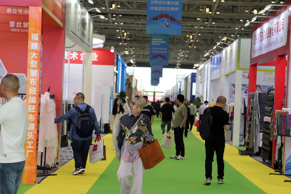 新形勢、新機遇，2025柯橋春季國際紡博會拉開帷幕，全方位展示中國紡織發展的強韌