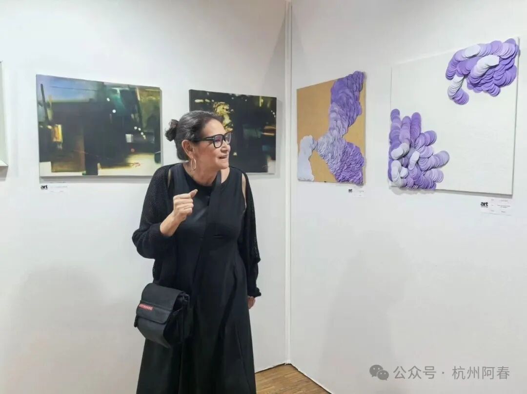 深趴藝術圈的那點事，為什么當代藝術家傅素琴的龍鱗片會被法國盧浮宮收藏？